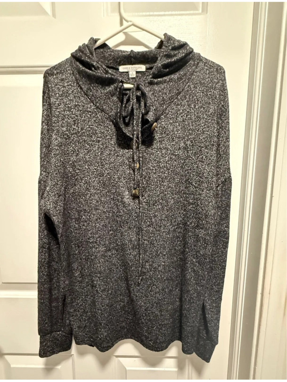 Green Envelope Los Angeles Large Long Sleeve Hooded Pullover